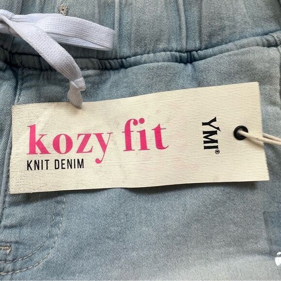 YMI NWT Jeans Kozy Fit Knit Denim Shorts High Rise Light Wash Blue Size Medium - Picture 5 of 11